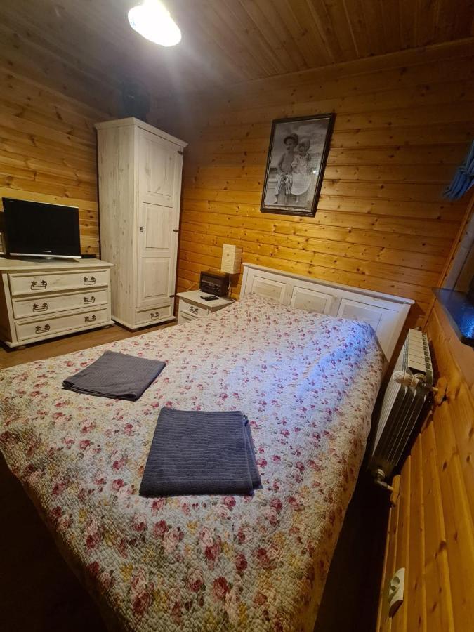 Chata Starych Znajomych Sanok Eksteriør billede